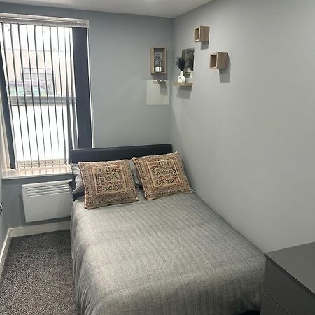 2 Bedroom Flat With Hot Tub Кардіфф Екстер'єр фото
